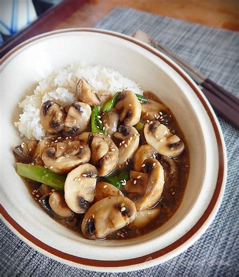 중국식 양송이덮밥 제철이라 맛있는 버섯덮밥 만들기 - 버섯 밥